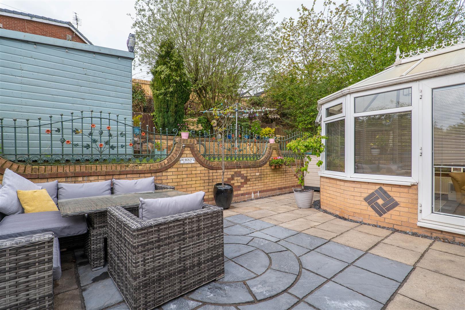 3 bed property in Fryent Close, Bolton
